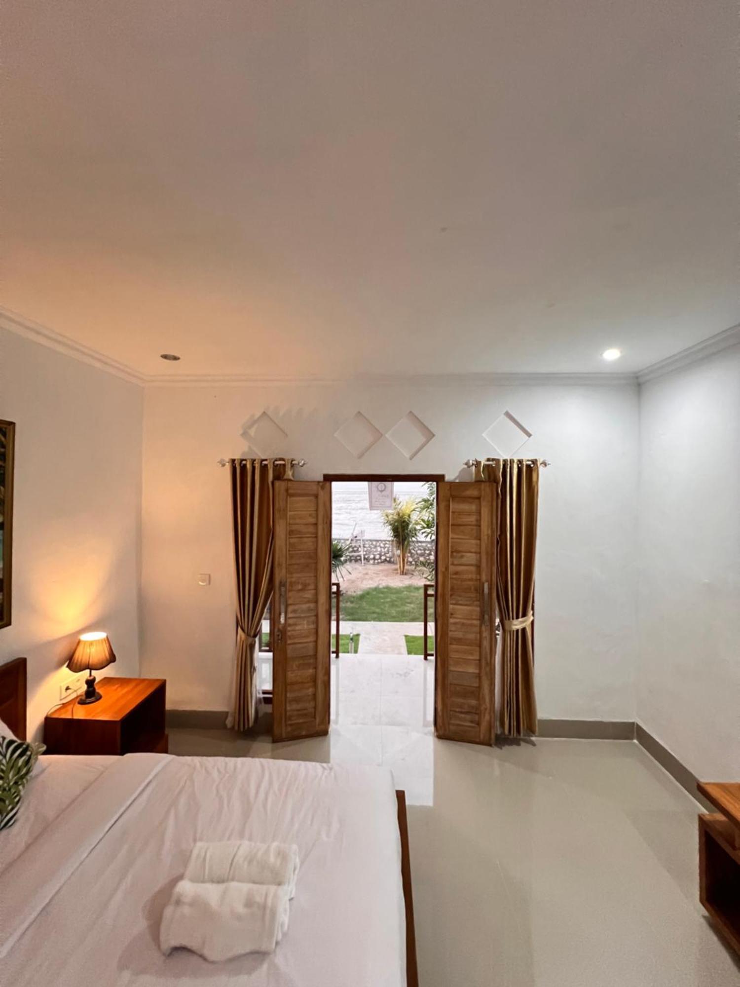 Penyon Beach House Ped Luaran gambar